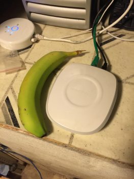 SmartThings Hub. Banana for scale. Imgur anyone?